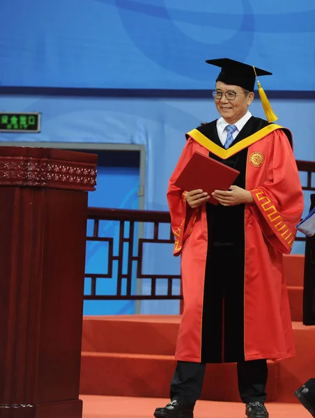 Lin Jianhua Presidente Universidad Pekín Pronuncia Discurso Ceremonia Graduación Universidad — Foto de Stock