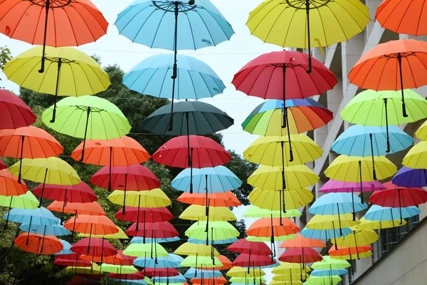 View Colorful Umbrellas Decorating Street Bazaar Shanghai China July 2017 — Stock Photo, Image