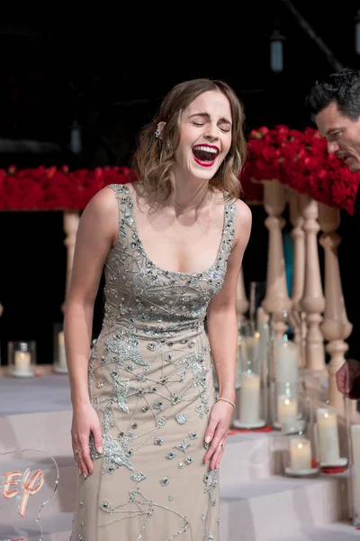 Die Britische Schauspielerin Emma Watson Besucht Eine Premierenveranstaltung Für Ihren — Stockfoto