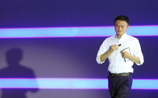 Джек Або Голова Китайського Електронної Комерції Гігантських Алібаба Виступає Головний — стокове фото