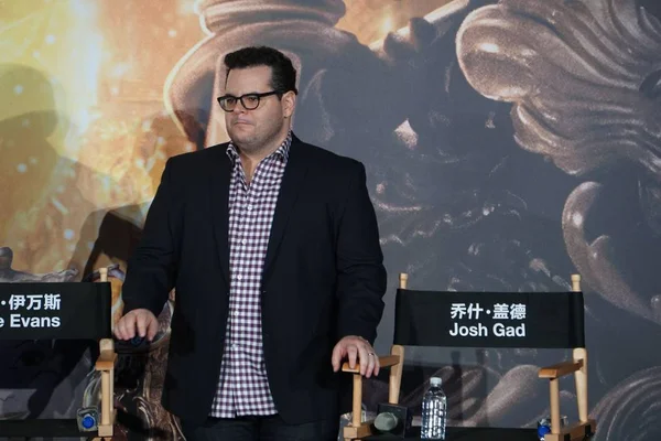 Der Amerikanische Schauspieler Josh Gad Nimmt Einer Pressekonferenz Seinem Neuen — Stockfoto