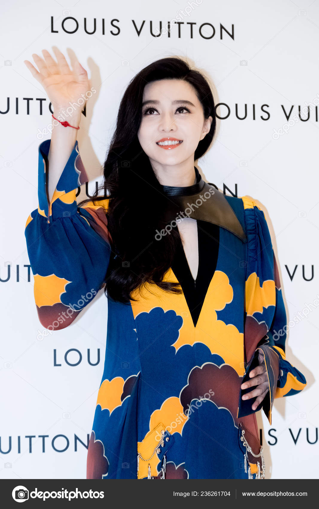 Chinese Actress Fan Bingbing Attends Launch Event Louis Vuitton Perfume –  Stock Editorial Photo © ChinaImages #236261704