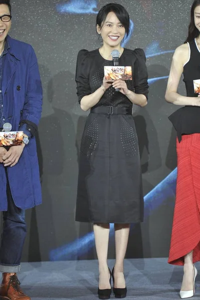中国の女優 Feihong 中国の 呉香港 新しい映画のプレミアのため記者会見に臨んだ 2017 — ストック写真