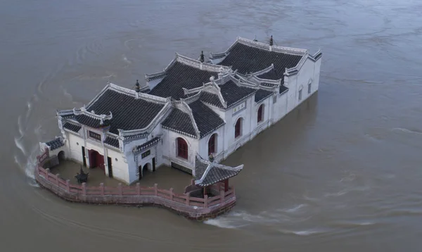 View Guanyin Pavilion More 700 Years History Surrounded Flooded Yangtze — Stock Photo, Image