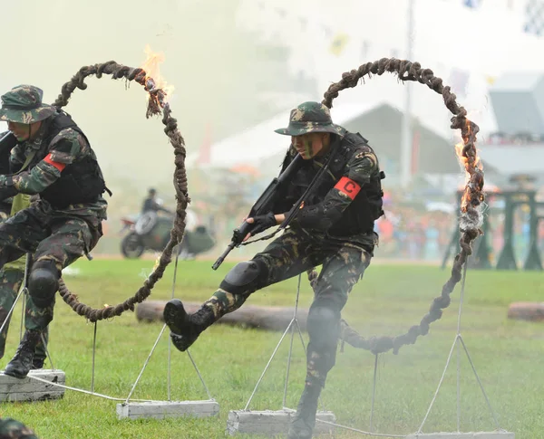Soldaten Der Pla Volksbefreiungsarmee Hongkong Garnison Preform Während Einer Camp — Stockfoto