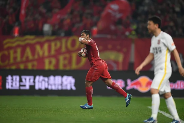 Braziliaanse Voetbal Speler Hulk Van Shanghai Sipg Links Celebreates Het — Stockfoto