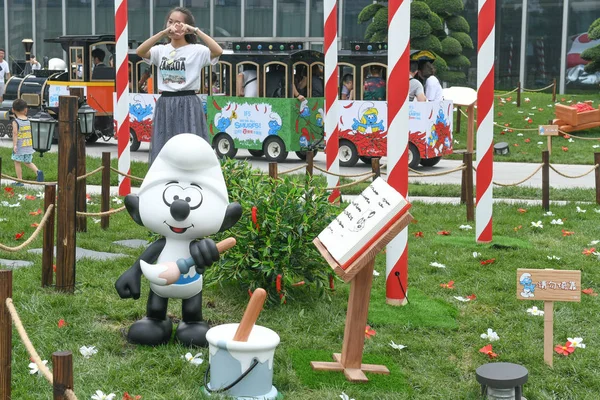 Exposition Art All Smurfs Sur Place Financière Internationale Chengdu Ifs — Photo