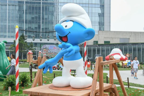 Вид Виставка Всі Smurfs Мистецтво Виставки Ченду Міжнародної Фінансової Площі — стокове фото