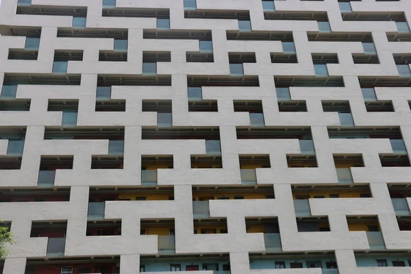 Widok Budynek Mieszkalny Wyposażony Kształcie Kod Jego Powierzchni Chongqing China — Zdjęcie stockowe