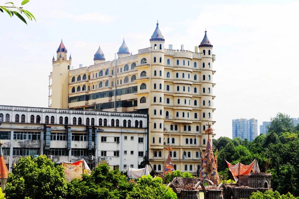 Vista Edificio Forma Castillo Una Fábrica Pasteles Chongqing China Agosto — Foto de Stock