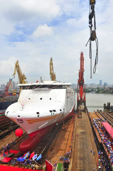 Verdens Hurtigste High End Passagerskib Bygget Guangzhou Shipyard International Company - Stock-foto