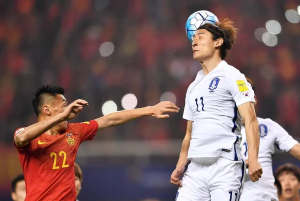 Dabao För Kinesiska Nationella Mäns Fotboll Utmanar Dong Won Sydkoreas — Stockfoto