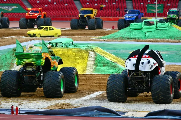 Camion Monster Jam Esegue Acrobazie Selvagge Durante Monster Jam 2017 — Foto Stock