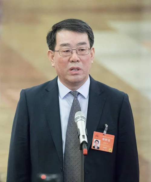 Yang Huanning Byłego Szefa Administracji Stanu Bezpieczeństwa Pracy Mówi Wywiadzie — Zdjęcie stockowe