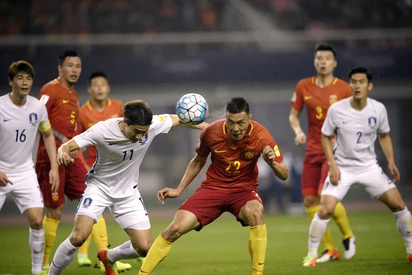 Dabao Selección Fútbol Masculino China Derecha Desafía Dong Won Selección —  Fotos de Stock