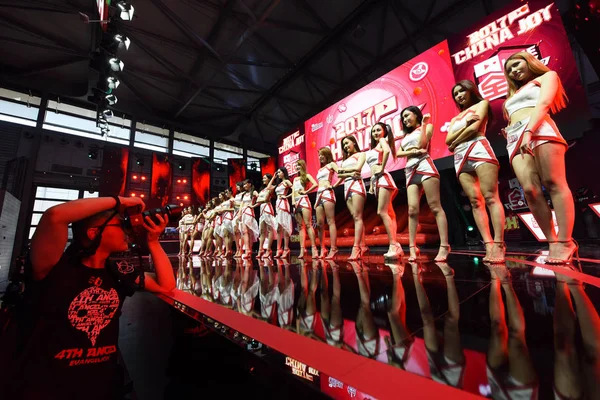 Showgirls Posan Escenario Durante 15ª China Digital Entertainment Expo También — Foto de Stock