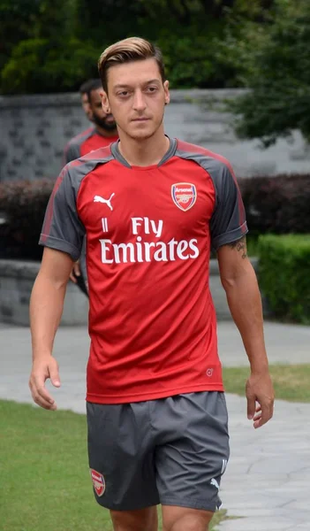 Jogador Futebol Alemão Mesut Ozil Arsenal Retratado Após Uma Sessão — Fotografia de Stock