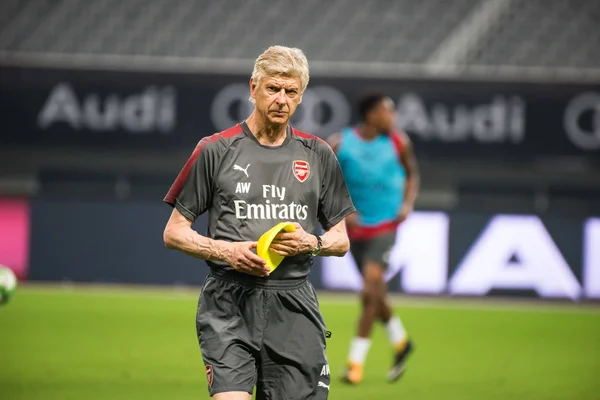 Capo Allenatore Arsene Wenger Dell Arsenal Partecipa Una Sessione Allenamento — Foto Stock