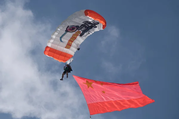 Member Parachute Team Performs Chinese National Flag 6Th Shenyang Faku — Stock Photo, Image