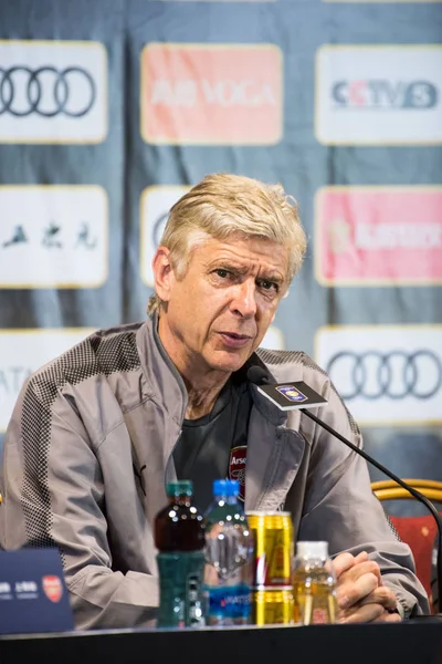 Allenatore Arsene Wenger Dell Arsenal Partecipa Una Conferenza Stampa Partita — Foto Stock