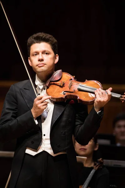Litauiska Amerikansk Violinist Julian Rachlin Utför Konsert Guangzhou City Södra — Stockfoto