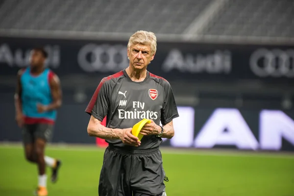 Capo Allenatore Arsene Wenger Dell Arsenal Partecipa Una Sessione Allenamento — Foto Stock