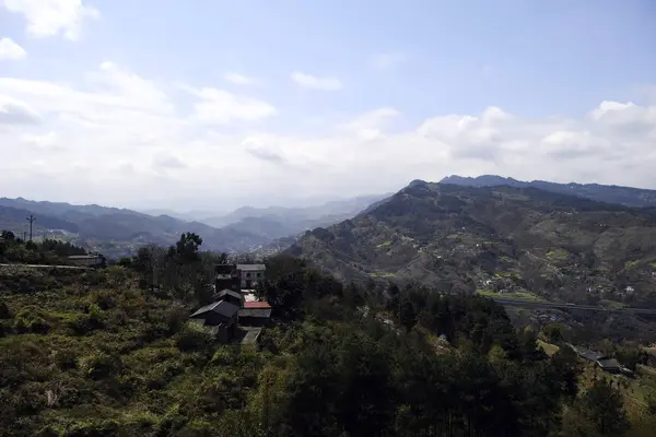 File Aerial View Primary School Mountainous Area Year Old Linghu — стоковое фото