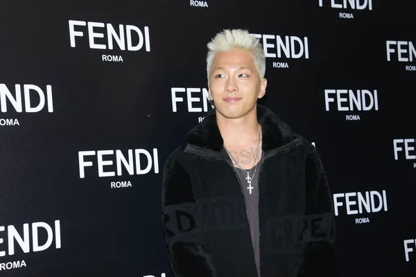 Dong Young Bae Besser Bekannt Unter Seinem Künstlernamen Taeyang Oder — Stockfoto