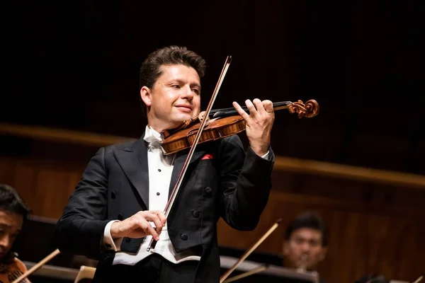 Litauiska Amerikansk Violinist Julian Rachlin Utför Konsert Guangzhou City Södra — Stockfoto