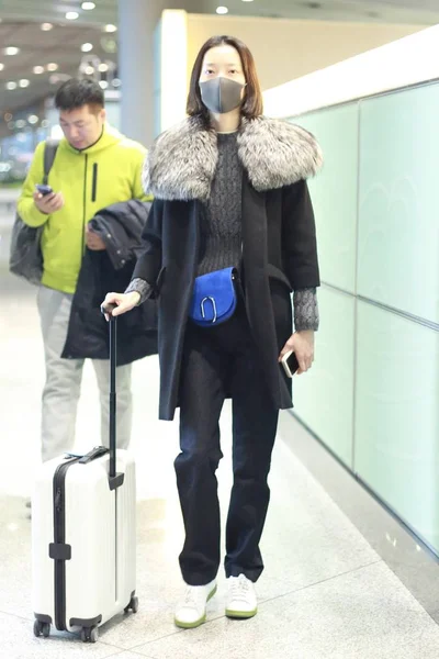 Китайская Актриса Модель Хуан Прибывает Международный Аэропорт Пекина Китай Января — стоковое фото