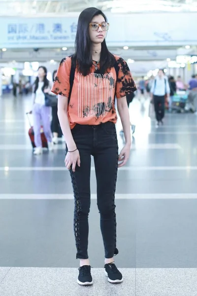 Supermodelul Chinez Mengyao Mai Bine Cunoscut Sub Numele Ming Este — Fotografie, imagine de stoc