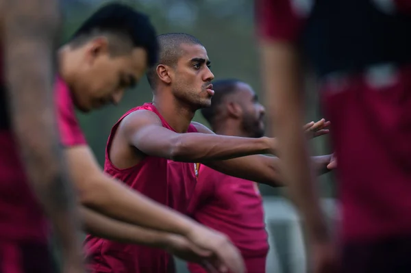 Footballeur Brésilien Alan Carvalho Guangzhou Evergrande Participe Une Séance Entraînement — Photo