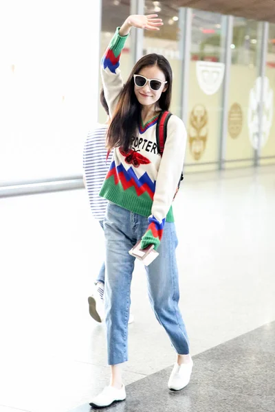 Chinese Actrice Afgebeeld Beijing Capital International Airport Beijing China September — Stockfoto