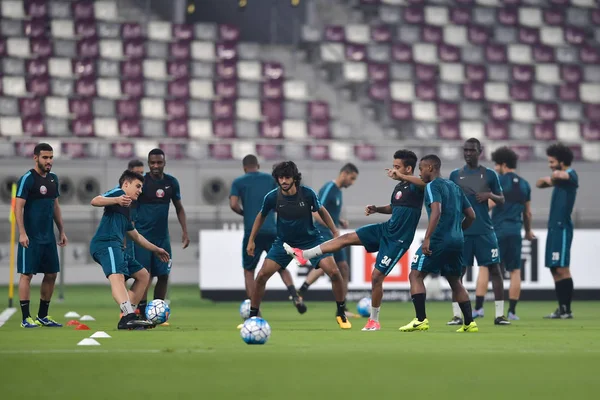 Jogadores Seleção Qatar Participam Uma Sessão Treinamento Para Uma Partida — Fotografia de Stock