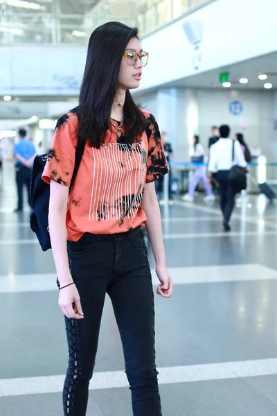 Supermodelo China Mengyao Más Conocida Como Ming Representa Aeropuerto Internacional —  Fotos de Stock