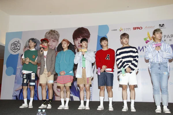 Membros Grupo Masculino Sul Coreano Myteen Participam Uma Reunião Fãs — Fotografia de Stock