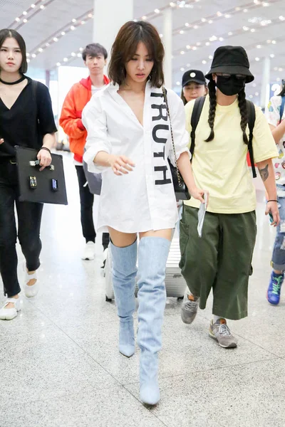Cântăreața Taiwaneză Jolin Tsai Este Fotografiată Aeroportul Internațional Beijing Capital — Fotografie, imagine de stoc