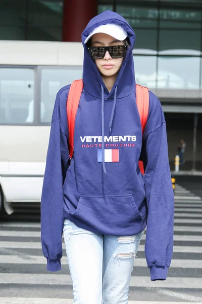 Cantante Actriz China Victoria Song Song Qian Llega Aeropuerto Internacional —  Fotos de Stock