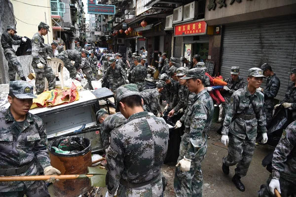 Chinesische Soldaten Der Pla Volksbefreiungsarmee Garnison Macau Räumen Eine Straße — Stockfoto