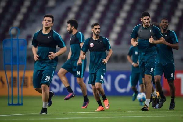 Les Joueurs Équipe Nationale Football Qatar Participent Une Séance Entraînement — Photo