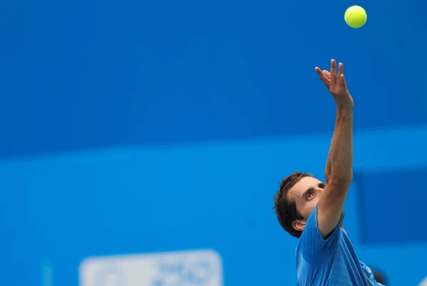 Albert Ramos España Sirve Contra Dusan Lajovic Serbia Partido Segunda —  Fotos de Stock