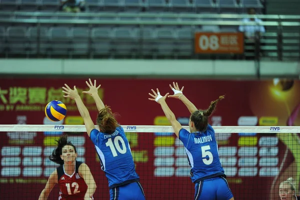 Cristina Chirichella Left Ofelia Malinov Right Italy Jump Block Spike — 图库照片