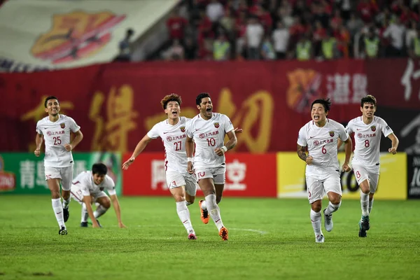 Hráči Číny Šanghaj Sipg Slavit Postupující Semifinále Jejich Druhém Čtvrtfinálovém — Stock fotografie