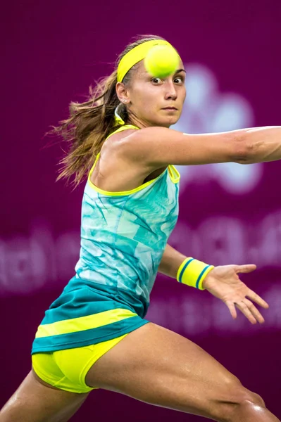 Aleksandra Krunic Van Servië Weer Een Schot Rebecca Peterson Van — Stockfoto