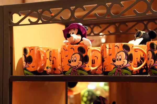 Halloween Tema Koppar Till Salu Butik Shanghai Disneyland För Att — Stockfoto