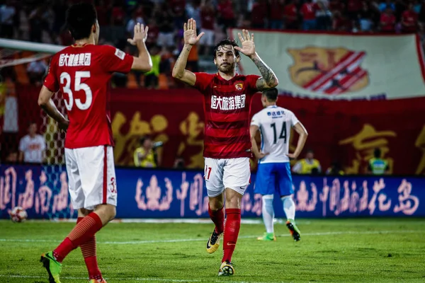 Brasilianska Fotbollsspelare Ricardo Goulart Till Höger Guangzhou Evergrande Taobao Firar — Stockfoto