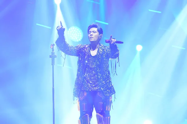 Ταϊβανικό Τραγουδιστή Jay Chou Εκτελεί Στην Ταϊπέι Συναυλία Κατά Διάρκεια — Φωτογραφία Αρχείου