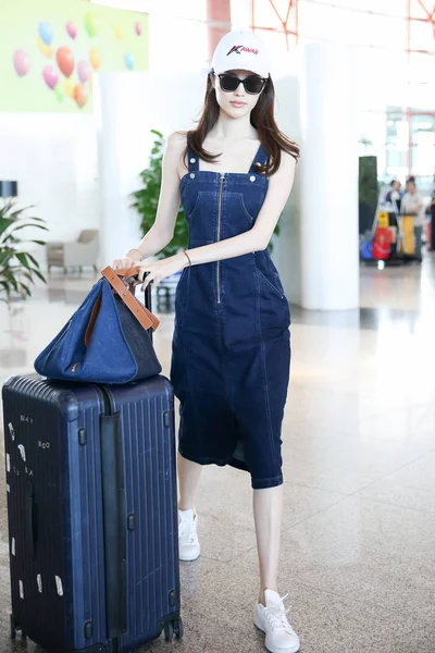 Kinesiska Modell Han Sui Avbildas Beijing Capital International Airport Beijing — Stockfoto