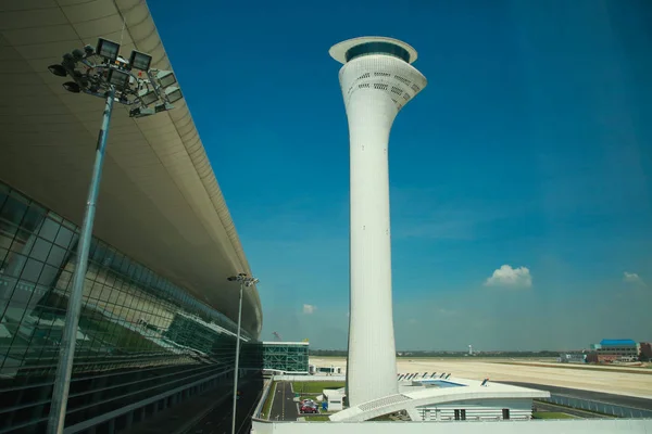 View Newly Built Terminal Wuhan Tianhe International Airport Start Operation — стоковое фото