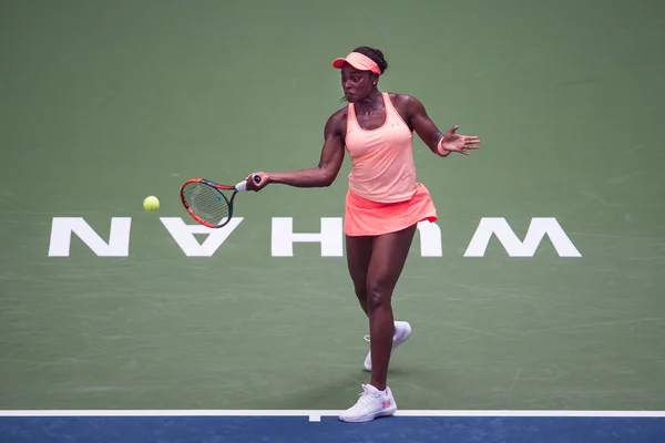 Sloane Stephens Amerika Nın Bir Atış Için Wang Qiang Çin — Stok fotoğraf